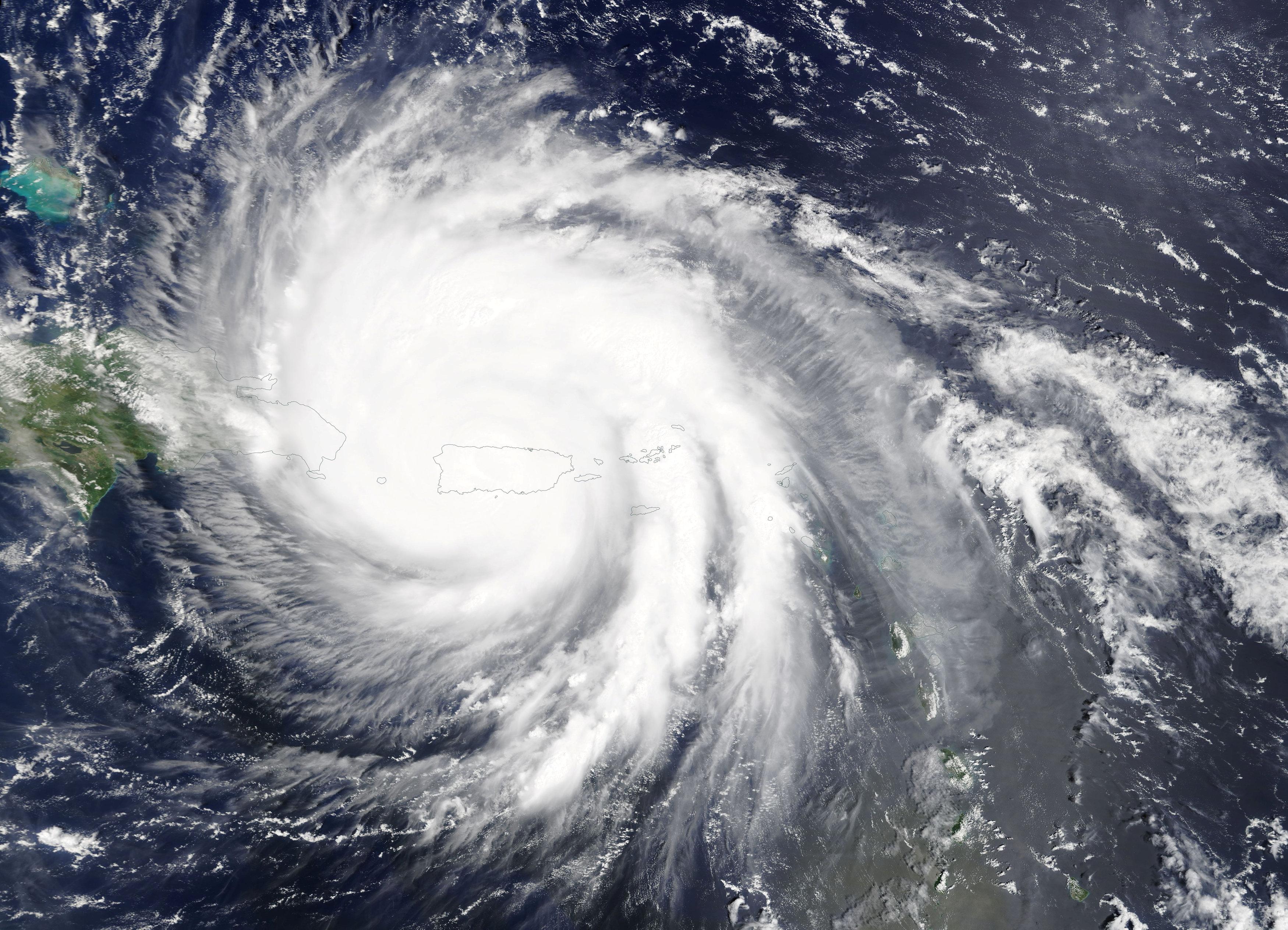 Hurricane maria. Ураган в тихом океане. Ураганы на Гавайских островах. Ураган Реймонд 1983 в тихом океане.