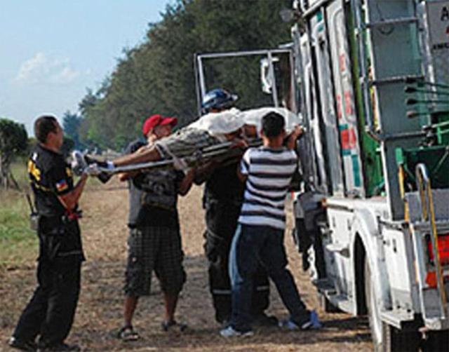 5 killed, 12 hurt in Cavite road crash —police official | GMA News Online