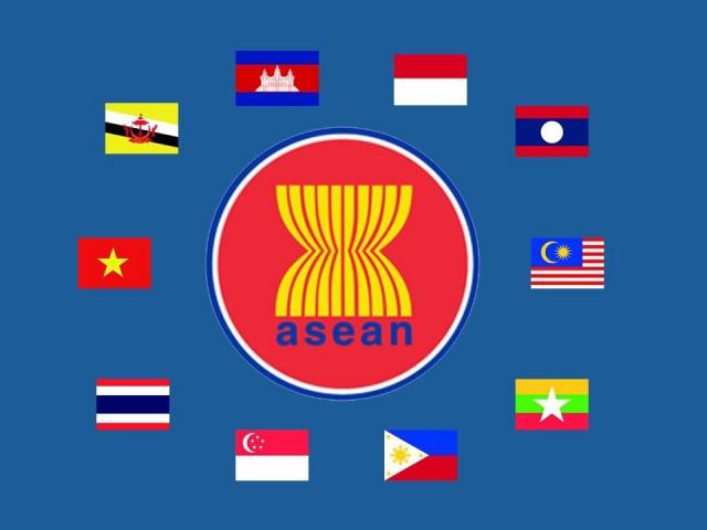 ASEAN ministers ink e-commerce agreement