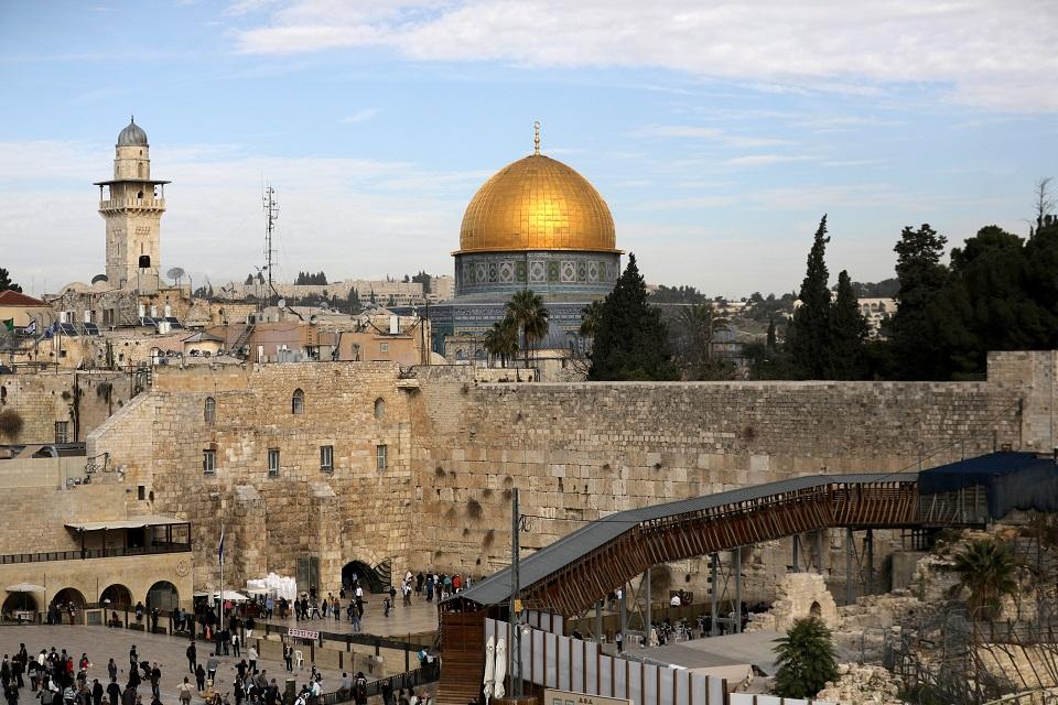 Pinoys in Israel warned vs. going to crowded sensitive areas until April 30