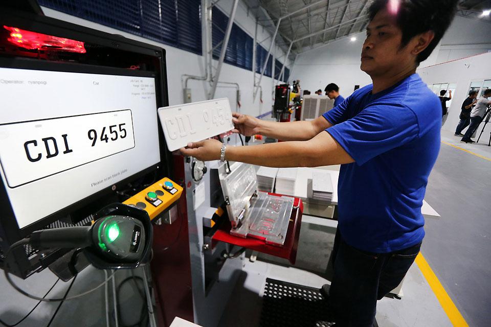LTO 1st batch of vehicle plates from new facility to be released July