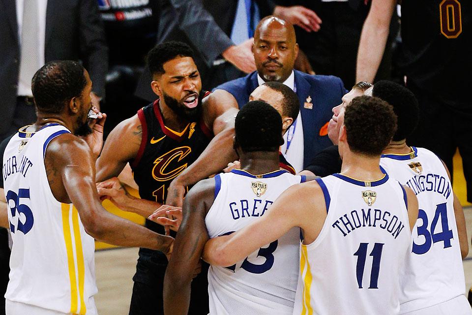 NBA fines Cavs' Thompson $25K after Game 1 incident | GMA News Online