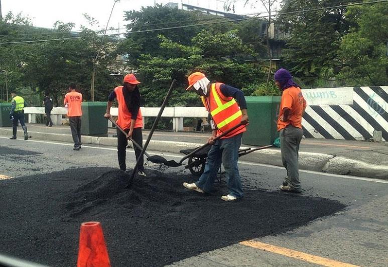 DPWH to conduct 24-hour road repairs until next week –MMDA