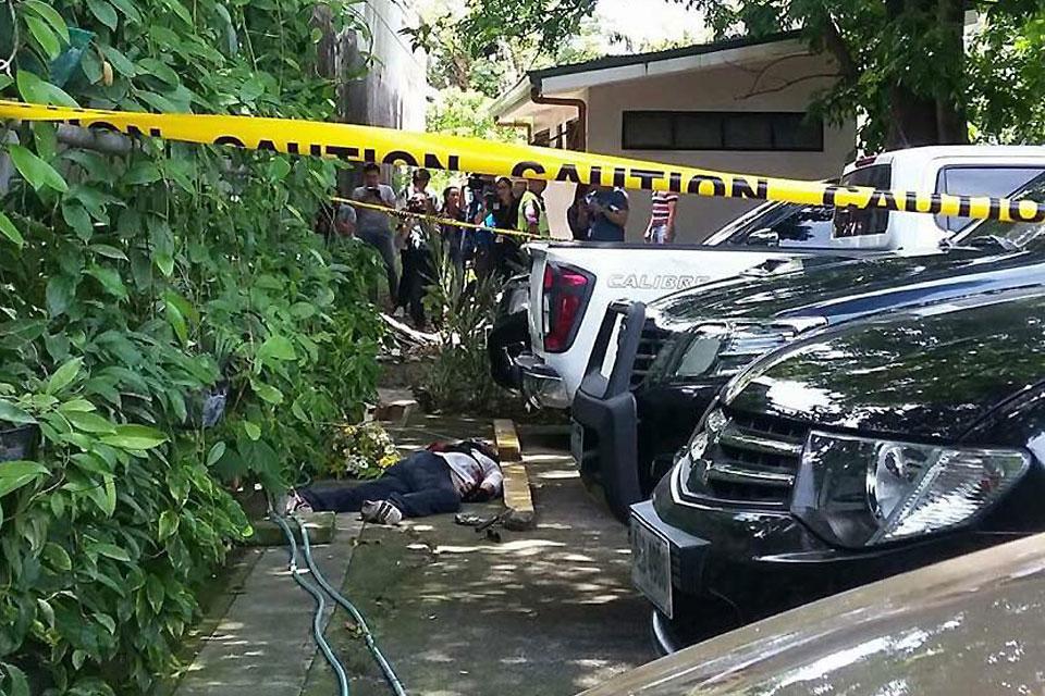 Armed man shot dead in Archbishop’s Palace in Cebu City | GMA News Online