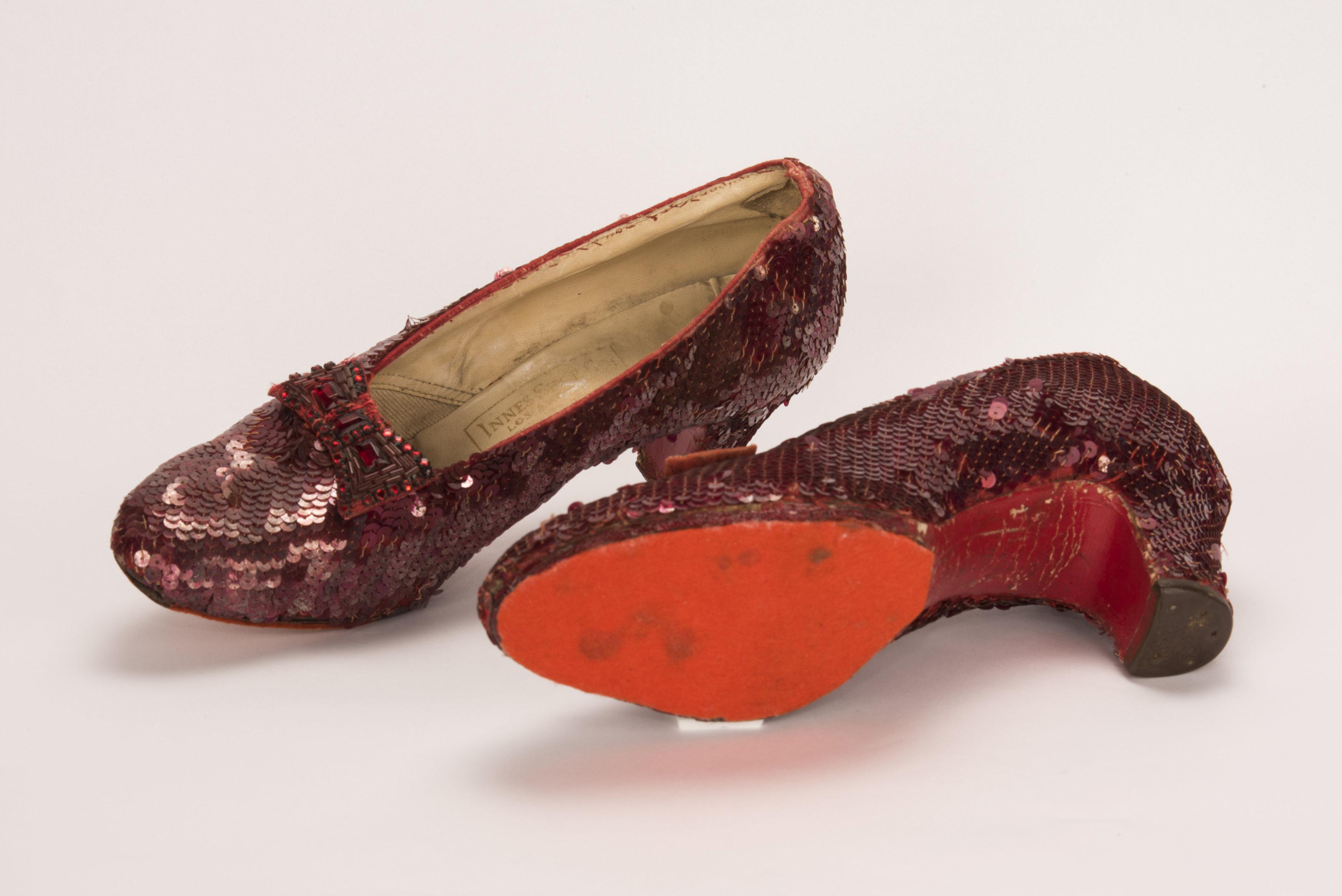 Stolen Ruby Slippers Used In Wizard Of Oz Recovered By Fbi Gma News Online 0051