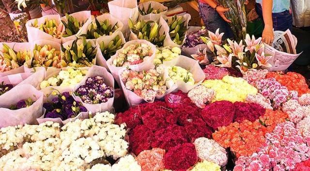 Special permits let Dangwa flower vendors expand selling spaces during ...