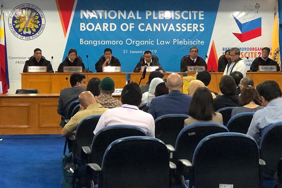 Comelec starts official counting of BOL votes GMA News Online