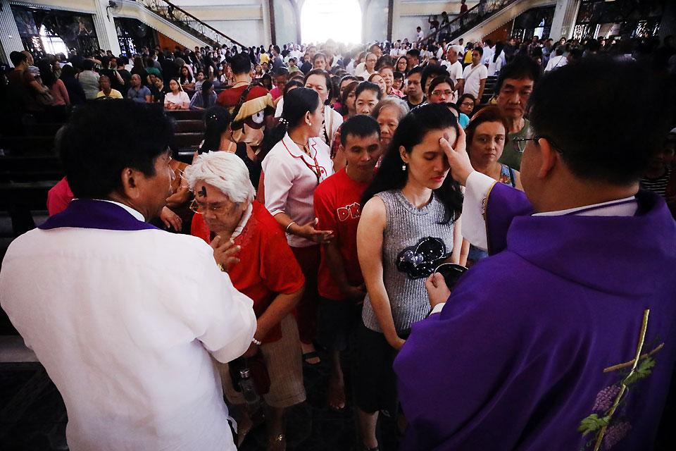 Catholics urged to pray, fast, abstain on Ash Wednesday