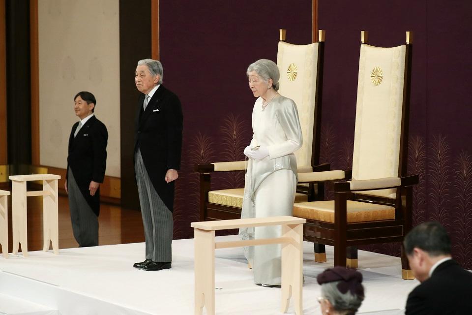 From Edward VIII to Emperor Akihito: Famous abdications