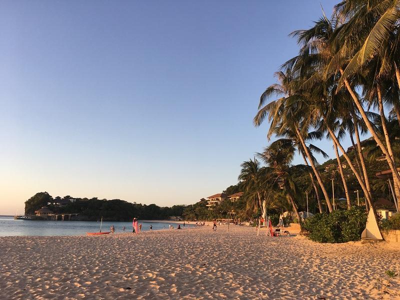 More than 700 tourists from NCR Plus arrive in Boracay on first Saturday of June