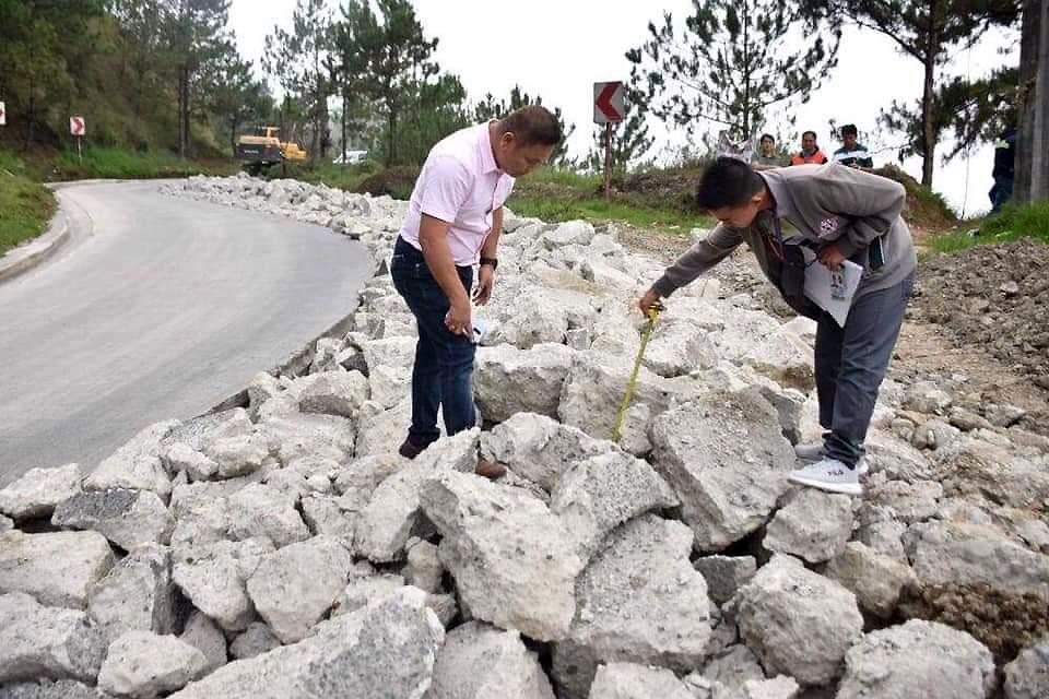 Dpwh Rushes Repair Of Halsema Highway In Benguet Photos Gma