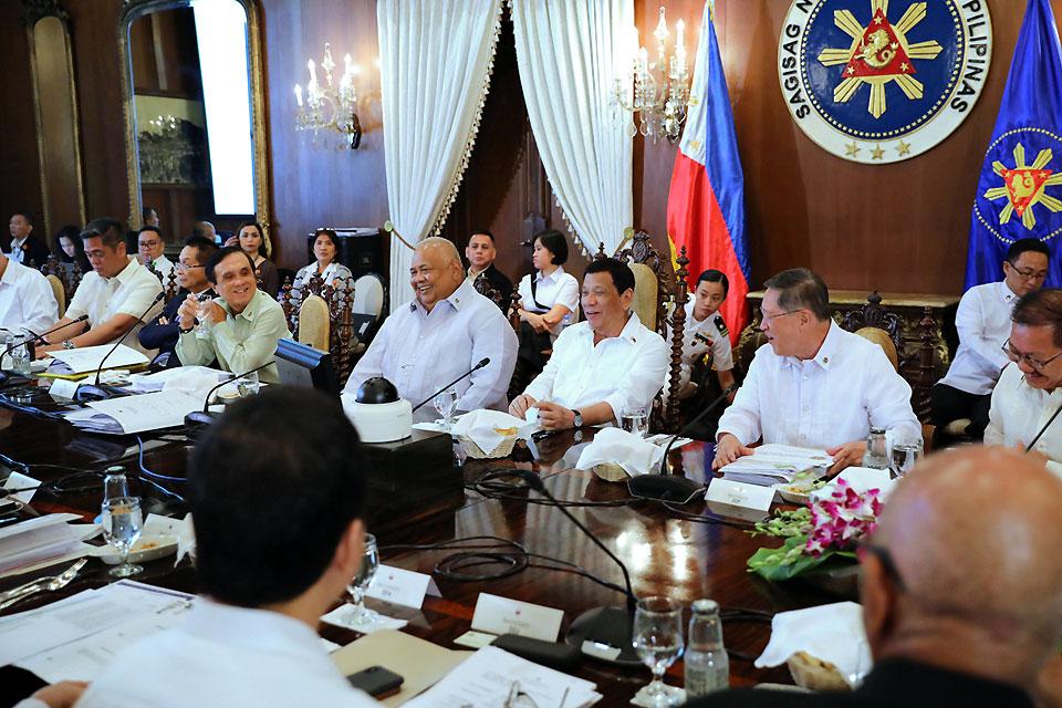 Envoy Japan trip a ‘reward’ for Duterte members after election