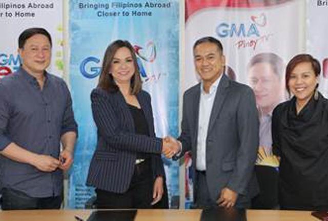 Pusong Pinoy sa Amerika host Atty. Lou Tancinco (2nd from left) and GMA International First VP and Head Joseph Francia (2nd from right) with program co-host Eric Quizon (left) and GMA International AVP & Programming Head Cheri Domingo (right).