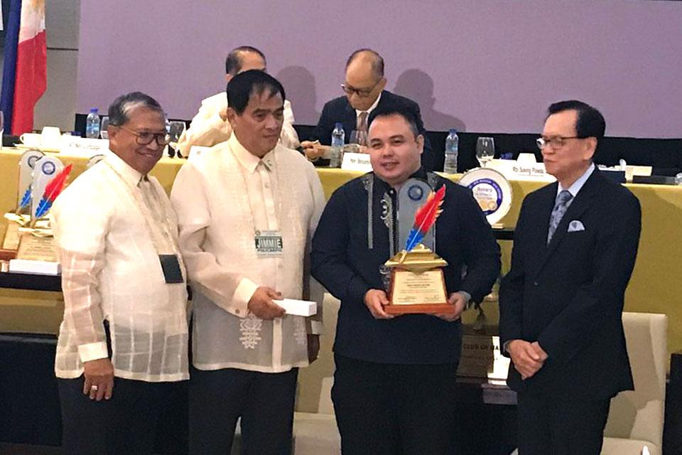 GMA News Online gets recognition from Rotary Club of Manila | Photos ...