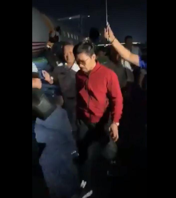 Pacquiao back in PHL after victory over Thurman | GMA News Online