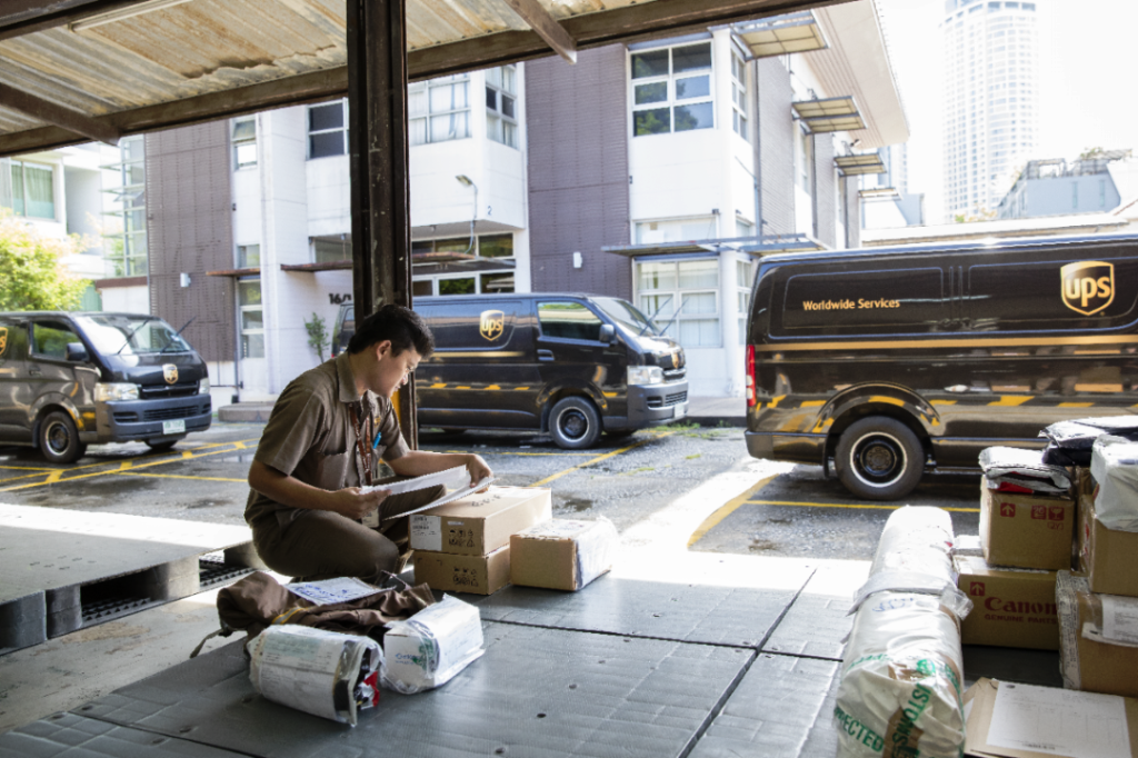 Better connectivity unlocks opportunities for Pinoy online retailers