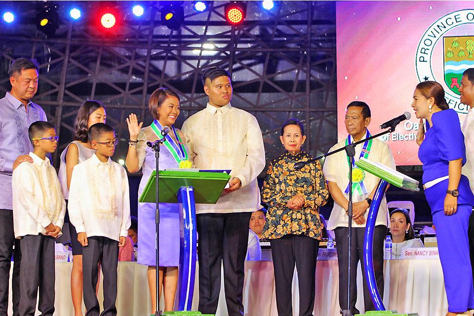 Reelected Senator Nancy Binay Sworn In In Isabela Photos GMA News reelected-senator-nancy-binay-sworn-in-in-isabela-photos-gma-news