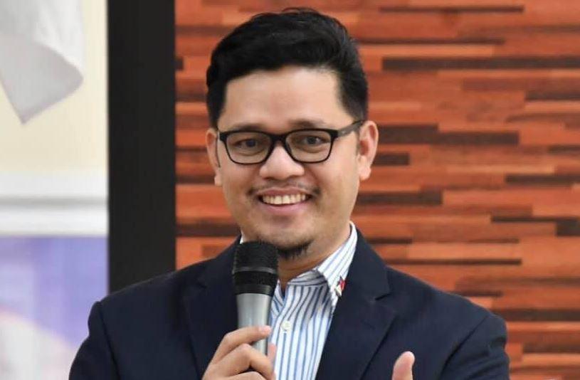 PIA chief Harold Clavite resigns | GMA News Online