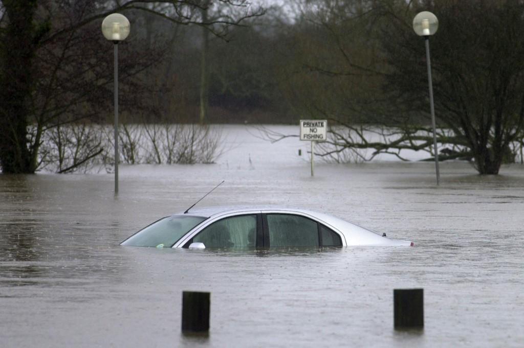 Flood damage now considered a mental health threat in Britain | GMA ...