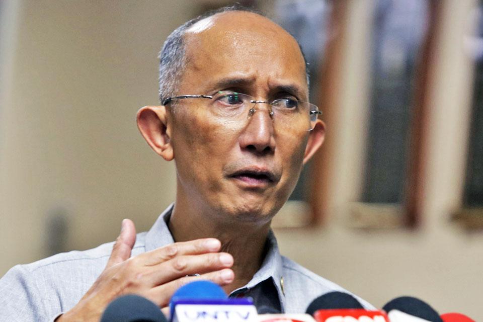 Magalong testifies at Senate probe of GCTA controversy | Photos | GMA News Online