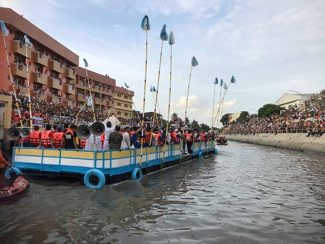 Devotees Flock To Naga River To Welcome Our Lady Of Peñafrancia In Fluvial Parade Gma News Online 