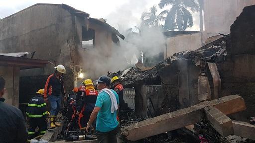 Medevac plane crashes in Calamba City; 9 confirmed dead | GMA News Online