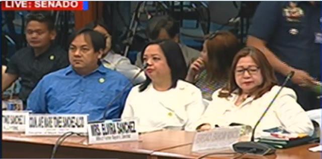 Family of Antonio Sanchez arrives at the Senate | GMA News Online