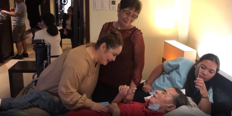 Manilyn Reyes Manilyn Reynes and mom serenade dad at his bedside | GMA News Online