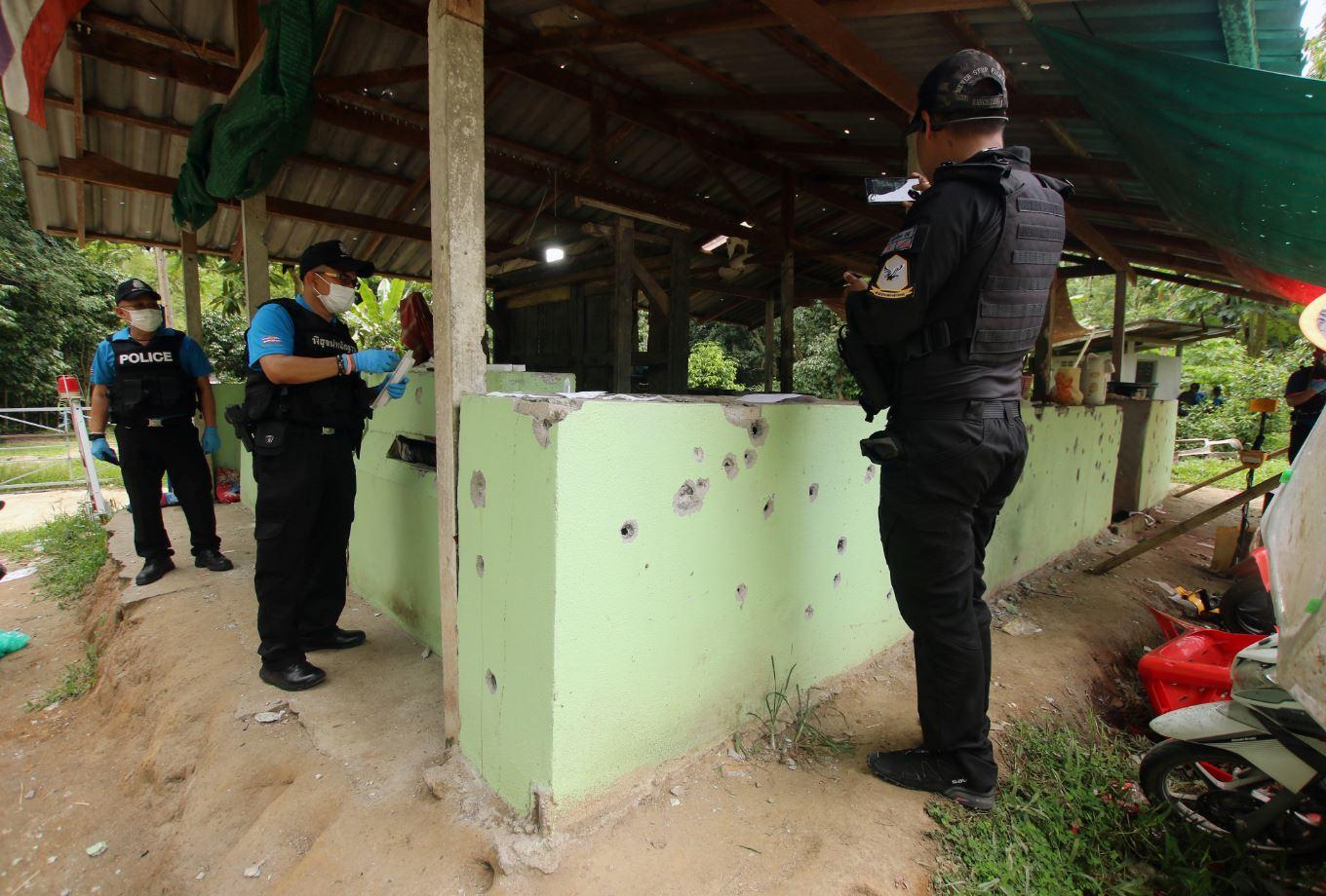 Gunmen kill 15 in southern Thailand's worst attack in years | GMA News ...