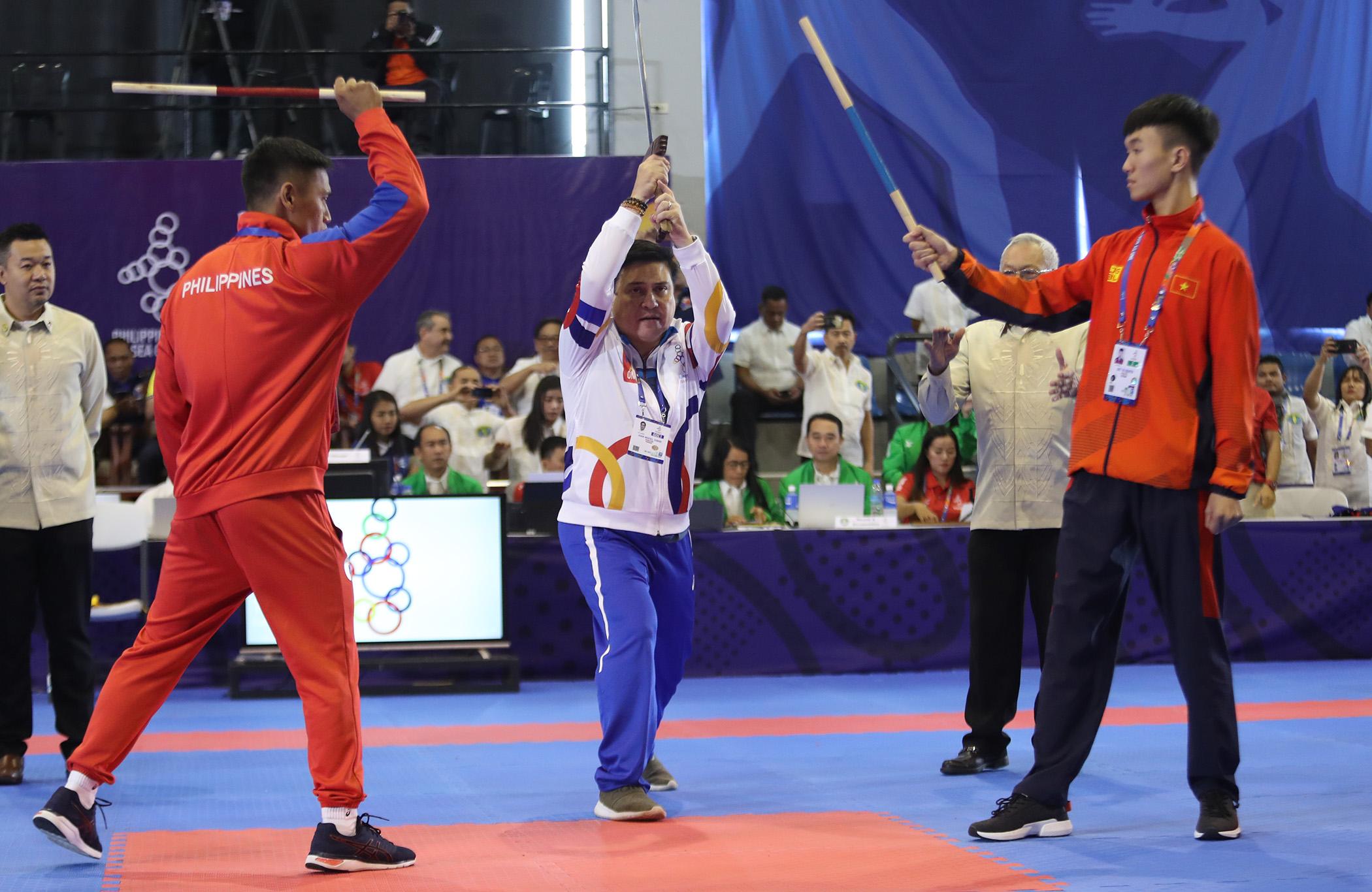 Team Philippines opens the arnis competition at SEA Games 2019