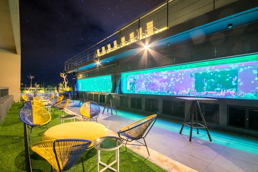 8 rooftop bars in Metro Manila from where you can enjoy the cool