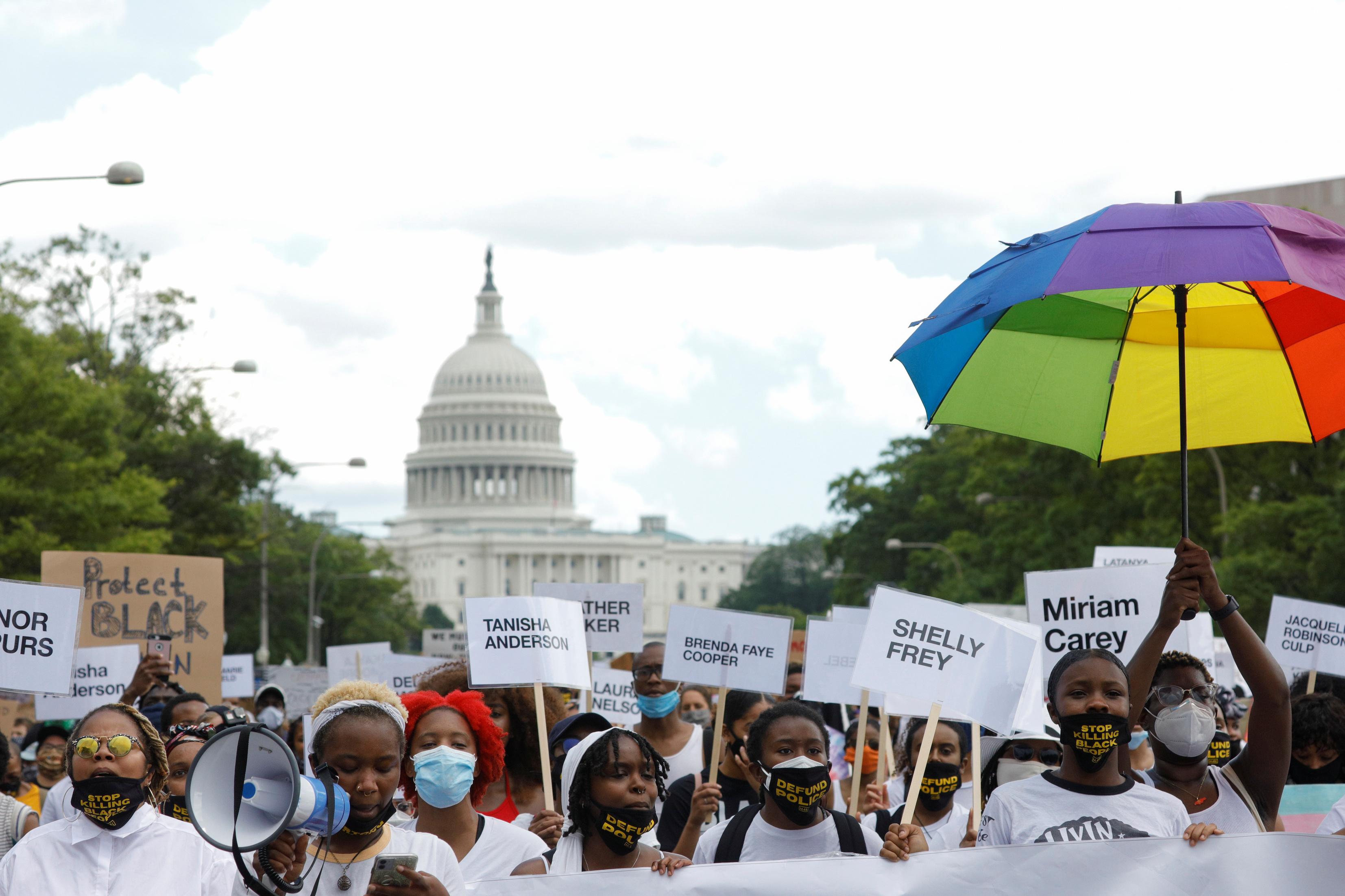 Americans march, take day off on emancipation holiday GMA