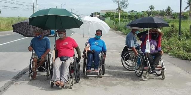 5 PWDs travel from Pangasinan to Rizal using just their wheelchairs