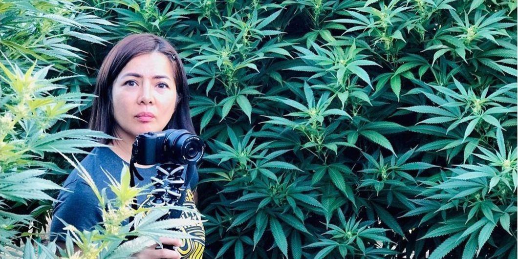 Alice Dixson sets the internet abuzz with photo at a cannabis farm ...