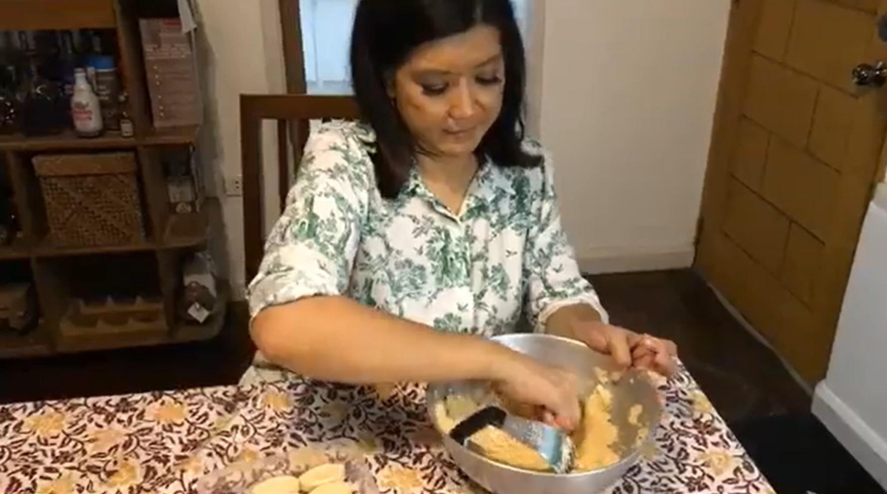 Here's an easy guide to making Kara David's polvoron | GMA News Online