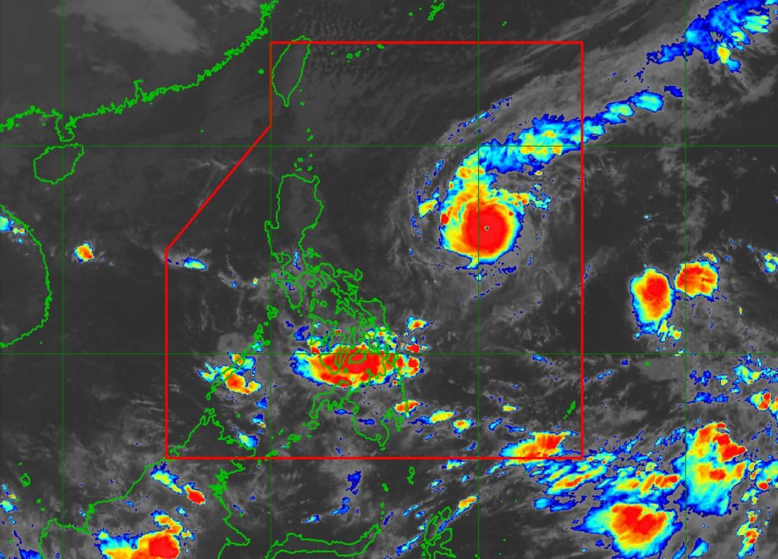 Philippines orders evacuation as world's strongest 2020 typhoon Rolly nears