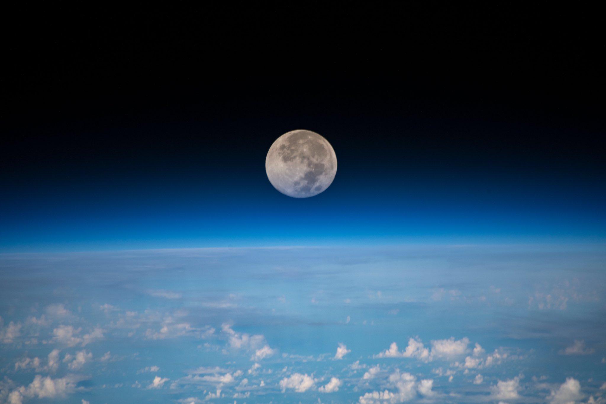 NASA shares photos of the full moon from outer space | GMA News Online