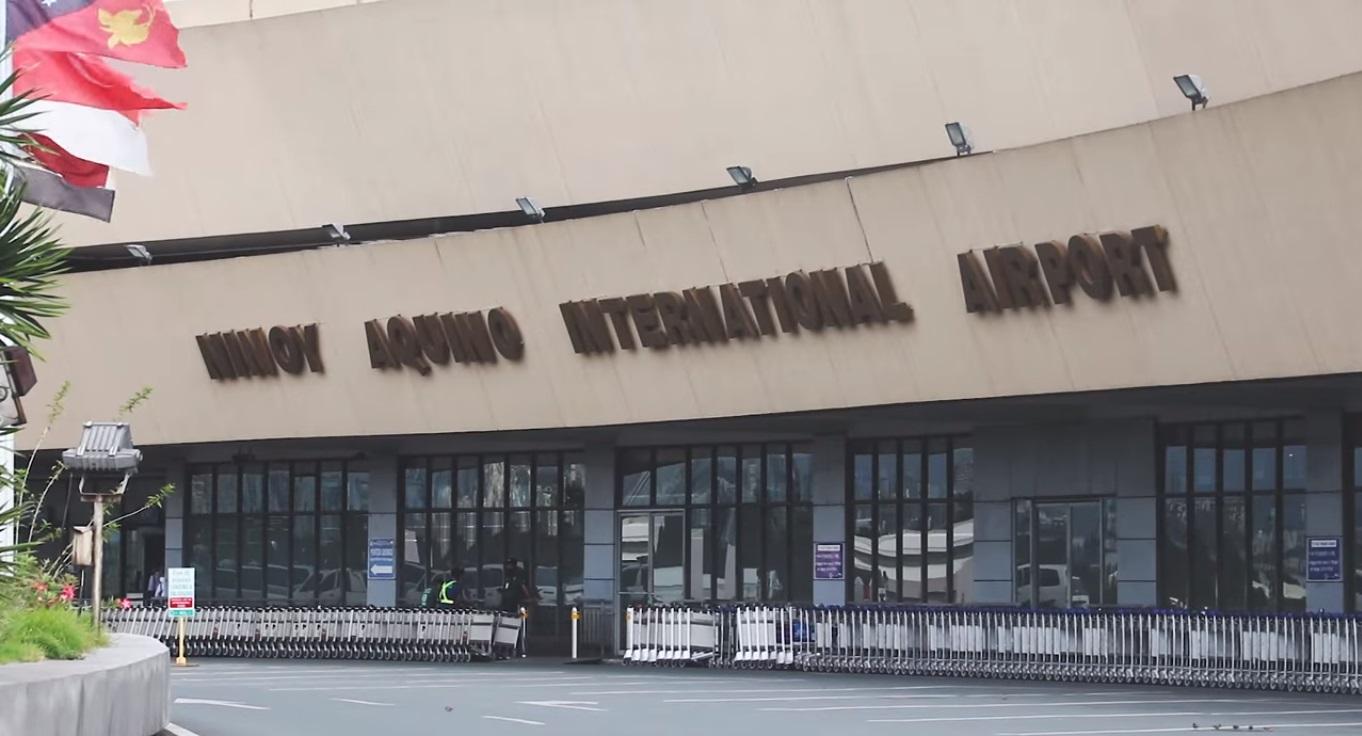 Pesawat Saudia membelok dari landasan pacu NAIA GMA News Online