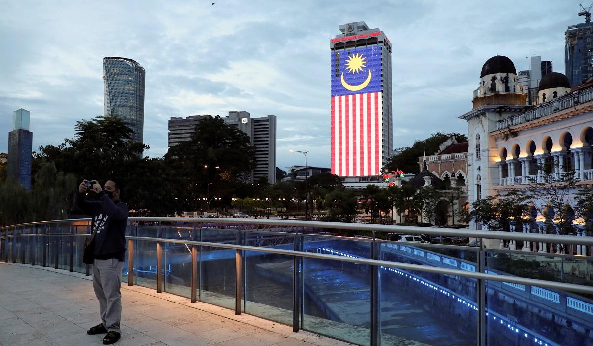 Malaysia akan dibuka kembali untuk pengunjung internasional paling lambat 1 Januari 2022 —dewan pemerintah