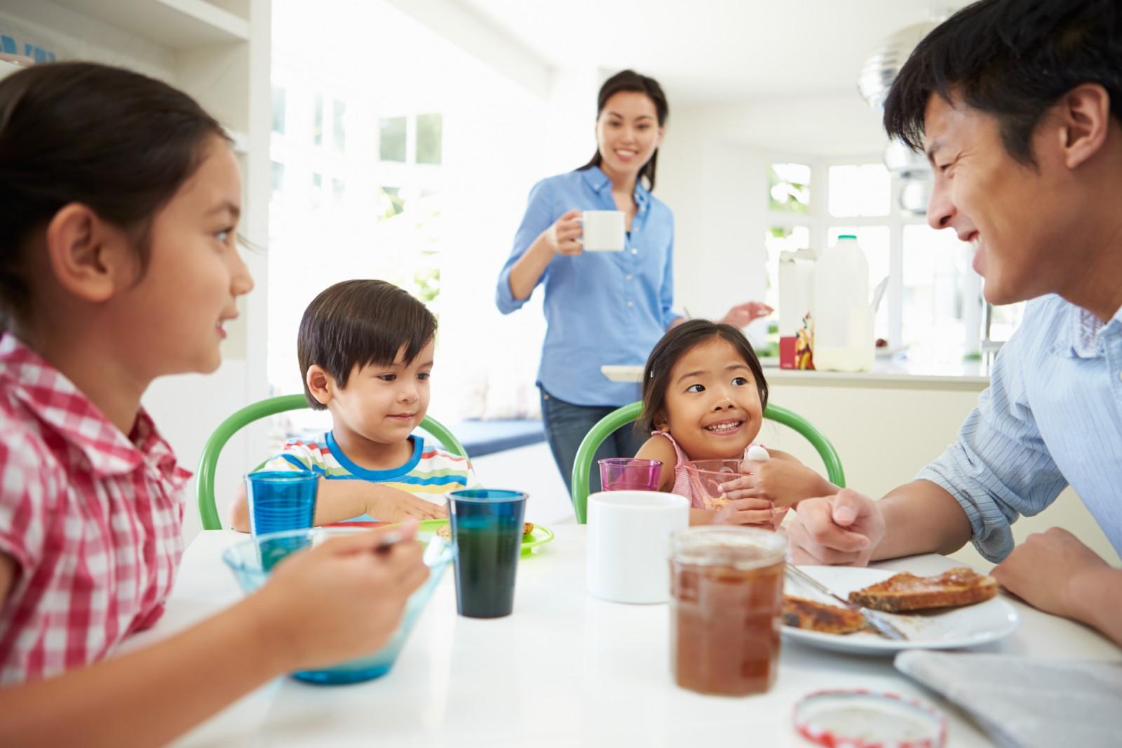 Let us bring back these traditional Filipino mealtime habits