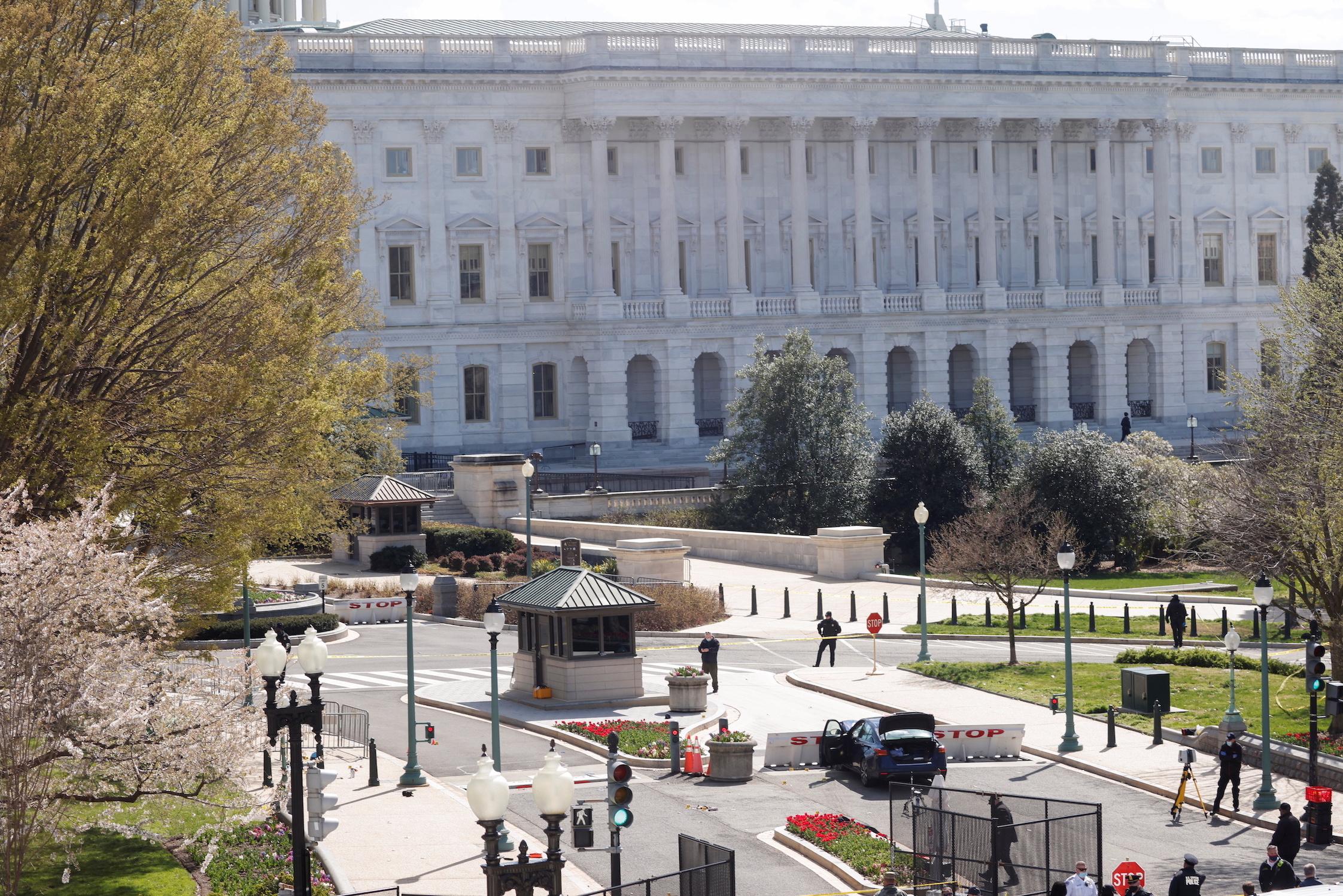 Active shooter reported at US Capitol, police say thumbnail
