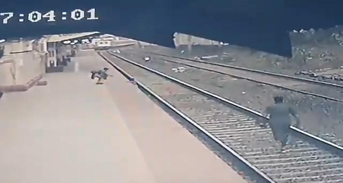 Indian ‘superhero’ pulls off dramatic rescue of child from oncoming ...