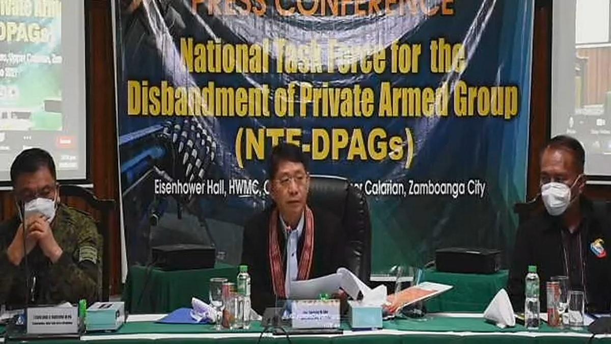 Mindanao LGUs, law enforcement commit to eradicate private armed groups as Eleksyon 2022 nears - GMA News Online
