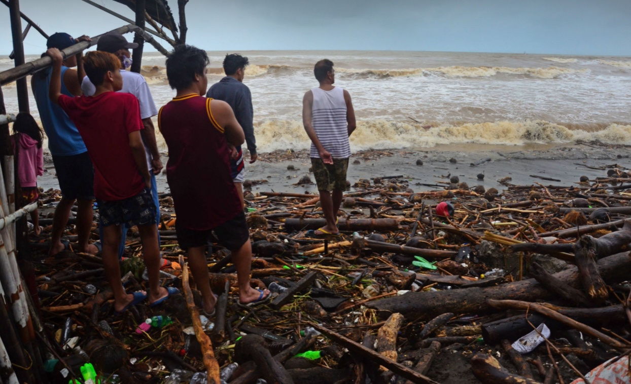 Habagat's impact on Bataan coast | Photos | GMA News Online