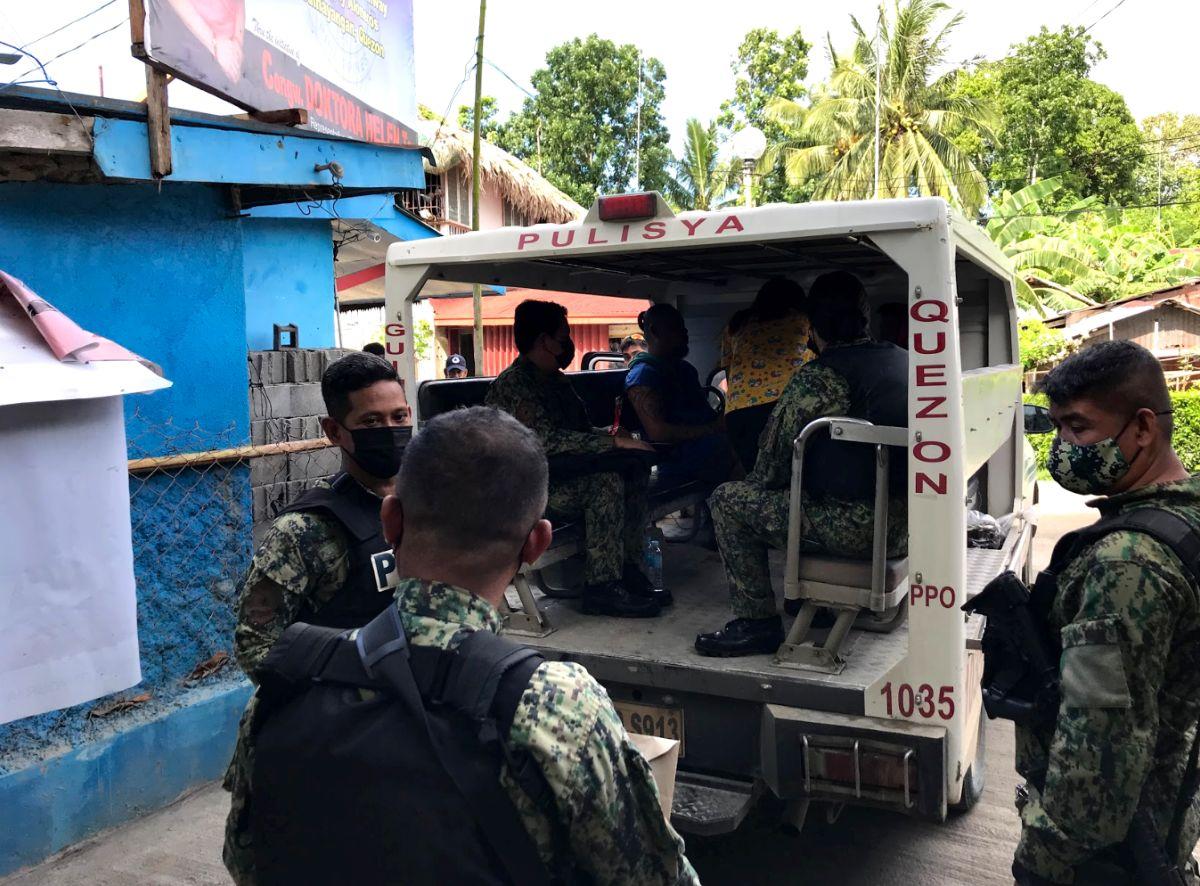 Dalawang drug suspek, arestado sa Guinayangan, Quezon