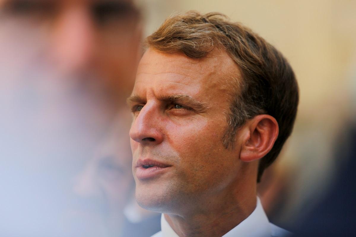Macron, Zelenskiy say they held call on Sunday thumbnail