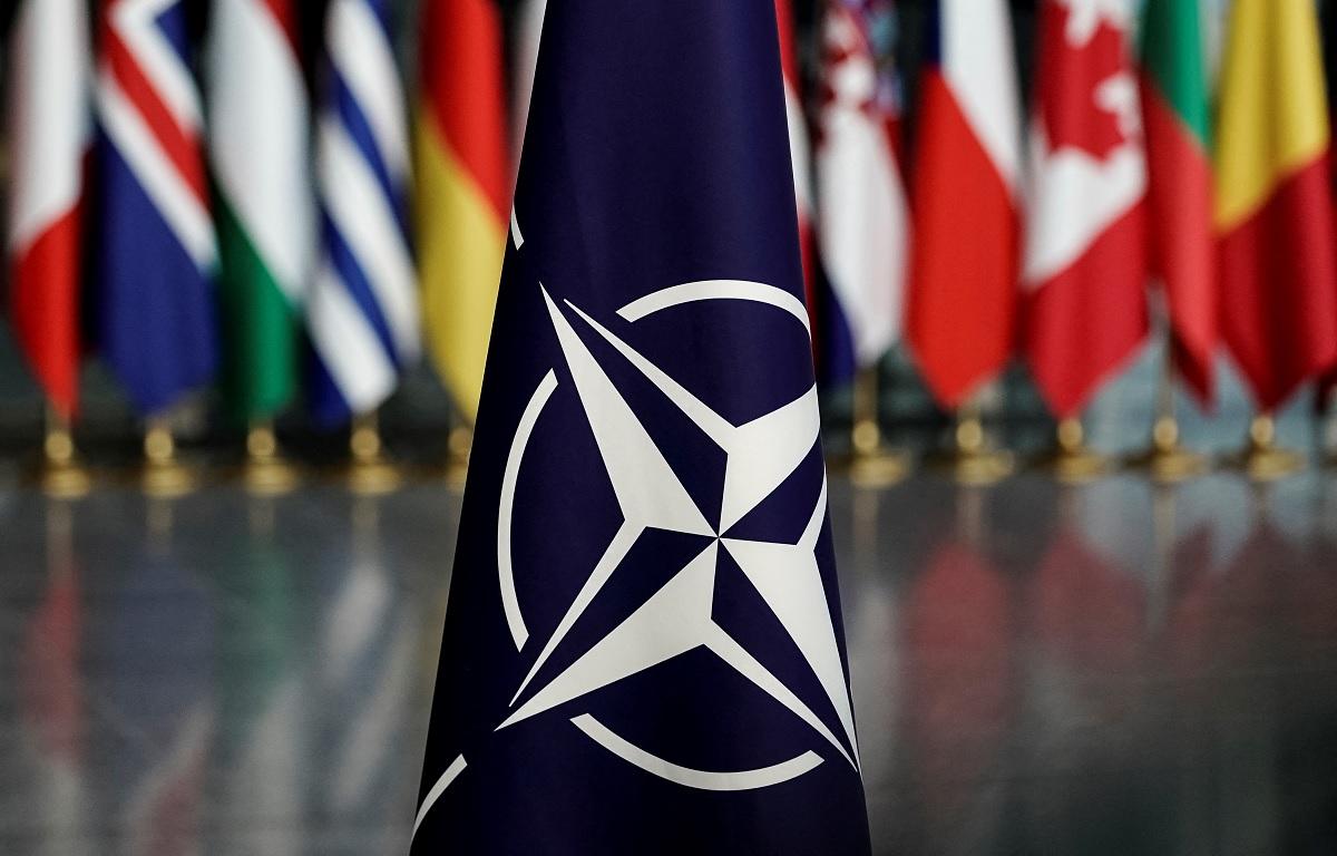 Romanian president says he will run for NATO leadership