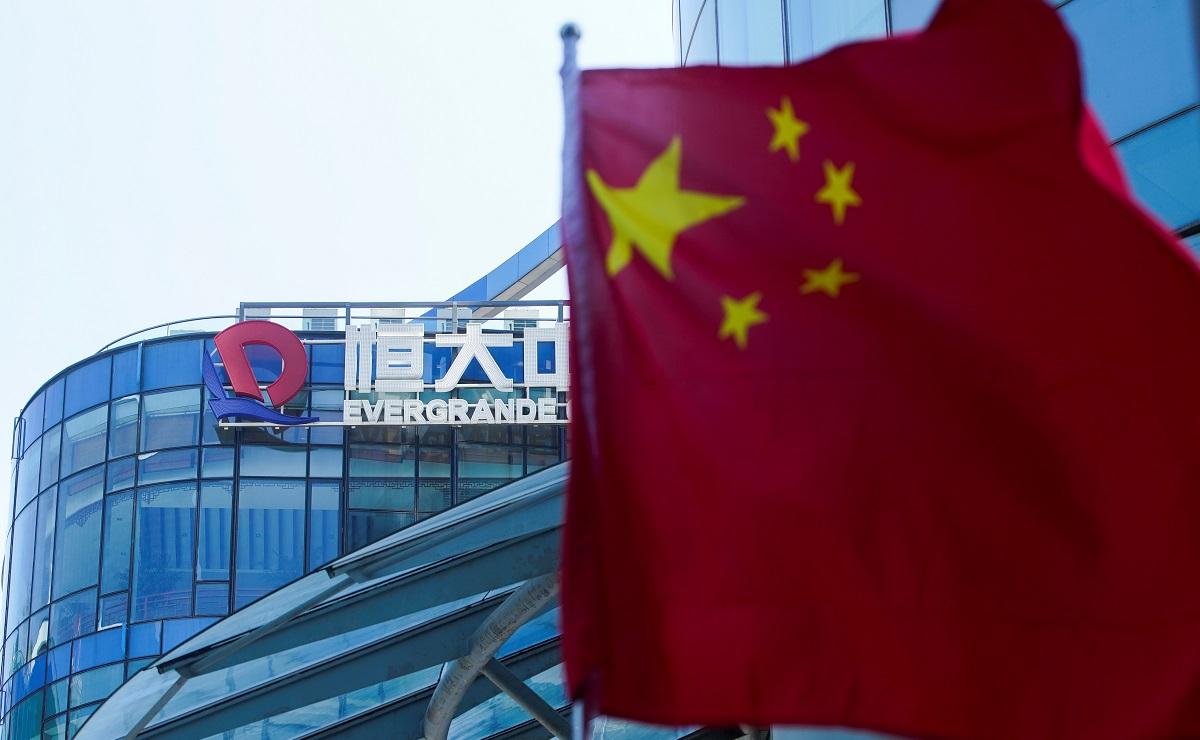 Evergrande China tertatih-tatih di tepi default karena pembayaran $ 148-M jatuh tempo