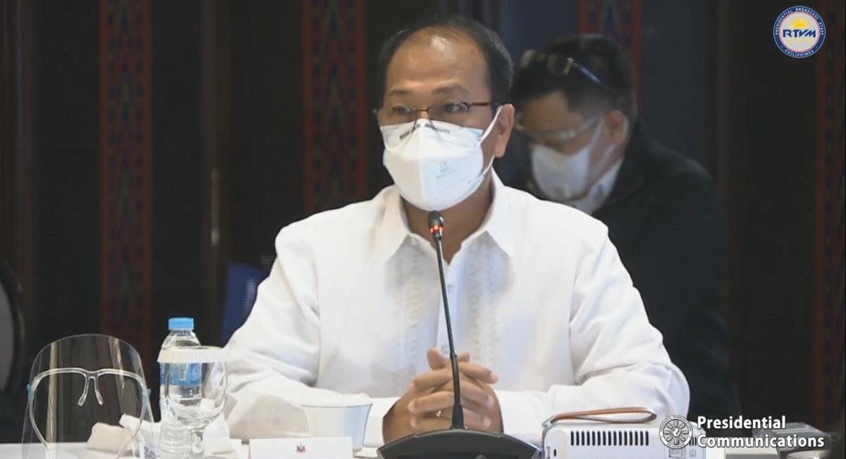 Pemerintah memikirkan kembali kebijakan pelindung wajah karena ancaman varian Omikron COVID-19 GMA News Online