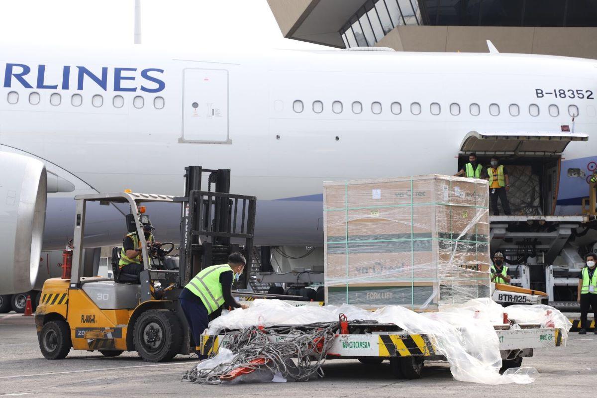 Galvez: Philippines has so far received 85.5-M COVID-19 vaccine doseshjjjjjjj